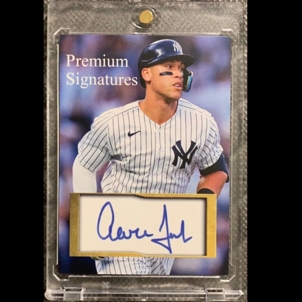 AARON JUDGE AUTOGRAPH AUTO CARD - (FACSIMILE PRINTED) NEW YORK YANKEES